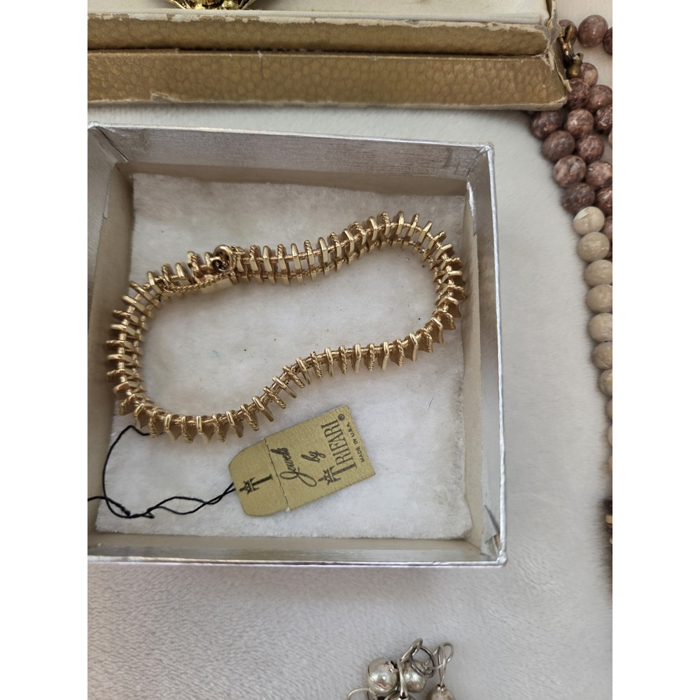 huge vintage estate jewelry lot - Picture 14 of 15